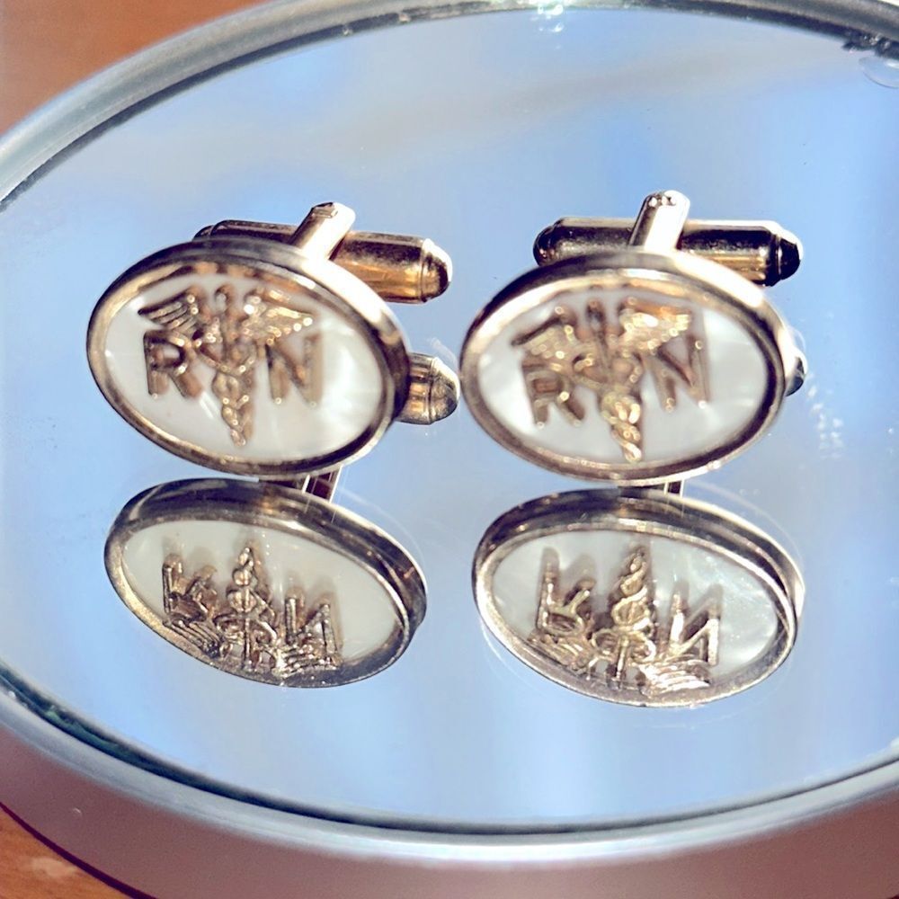 Vintage Quality RN (Registered Nurse) white & gold tone‎ cuff links